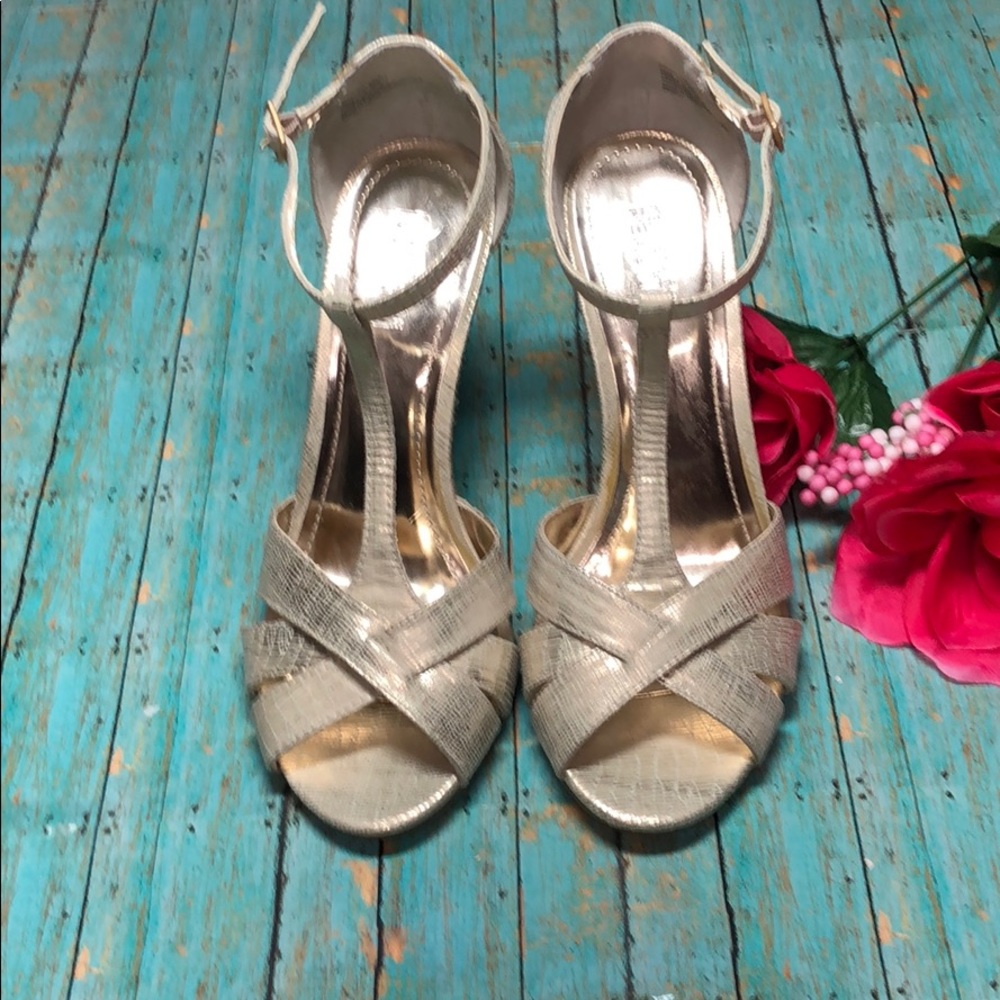 Kenneth Cole Reaction Rhinestone Studded Wedge - Picture 2 of 6